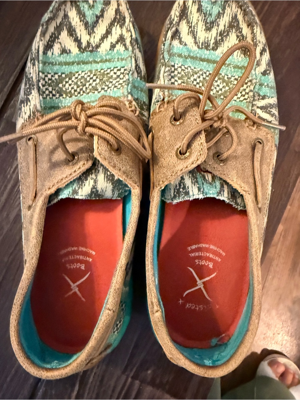 Twisted X Aztec Pattern - Picture 8 of 15